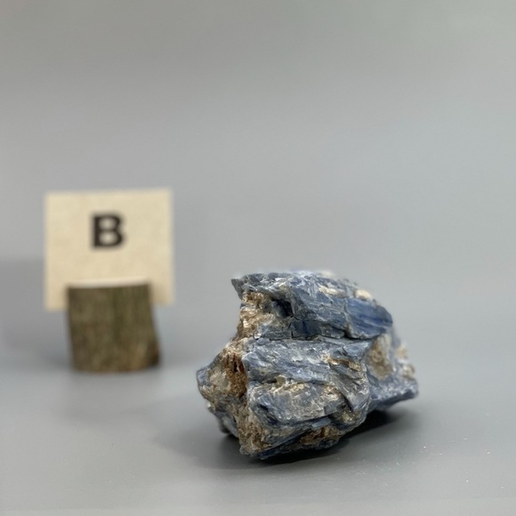 Blue Kyanite Crystal, Natural, Rough Freeform (B) - Picture 2 of 8